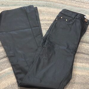 ⭐️ 2/$10 - Elegant Muy Muy Black Wide Leg Pants